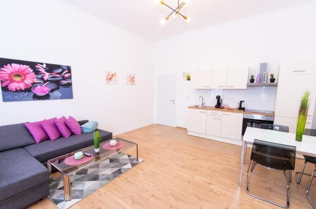 Sunshine By Prater Apartment Wina Bagian luar foto